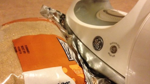 15 Απίθανοι Τρόποι για να Χρησιμοποιήσετε το Αλουμινόχαρτο σε Καθημερινά Προβλήματα του Σπιτιού!